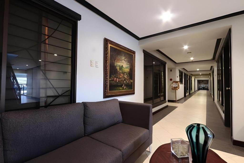 D' Leonor Hotel Davao Exterior photo